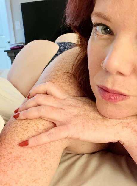 Naughtyexpastorswife