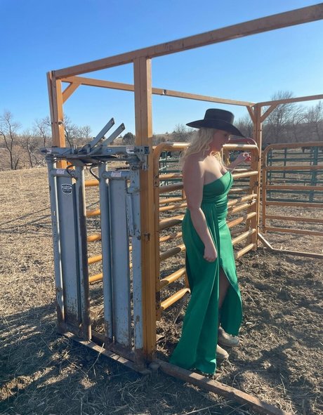 Femalefarmerrancherfree