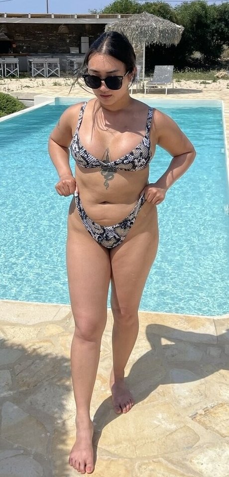 Show Your Girlfriend