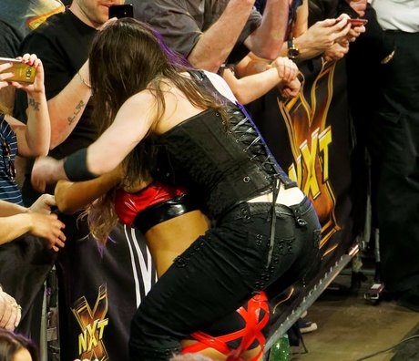 Nikki Cross