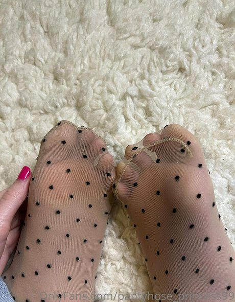 Pantyhoseprincess99