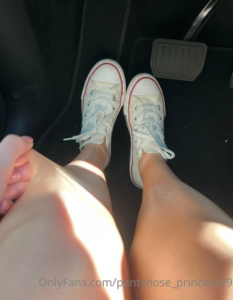 Pantyhoseprincess99