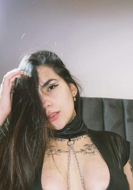 Nacktes geleaktes OnlyFans-Foto von Milaarbelaez