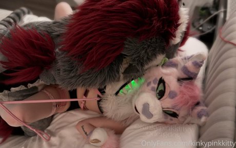 Kinkypinkkitty