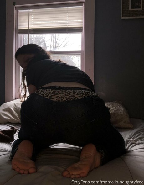 Mamaisnaughtyfree