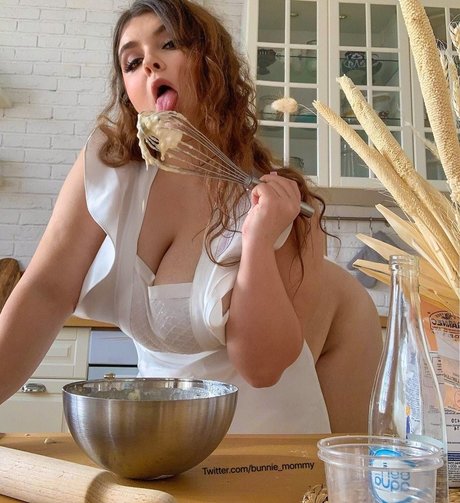 Nacktes geleaktes OnlyFans-Foto von Bunniemommy