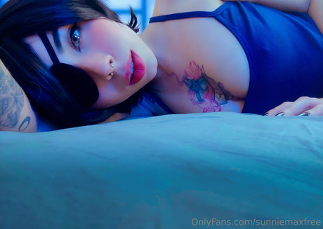 Sunniemaxfree