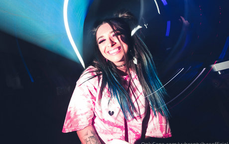 Vybrantvibesofficial