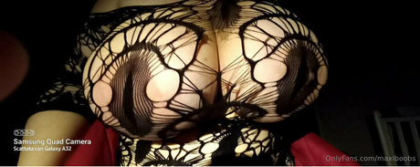 Maxiboobs