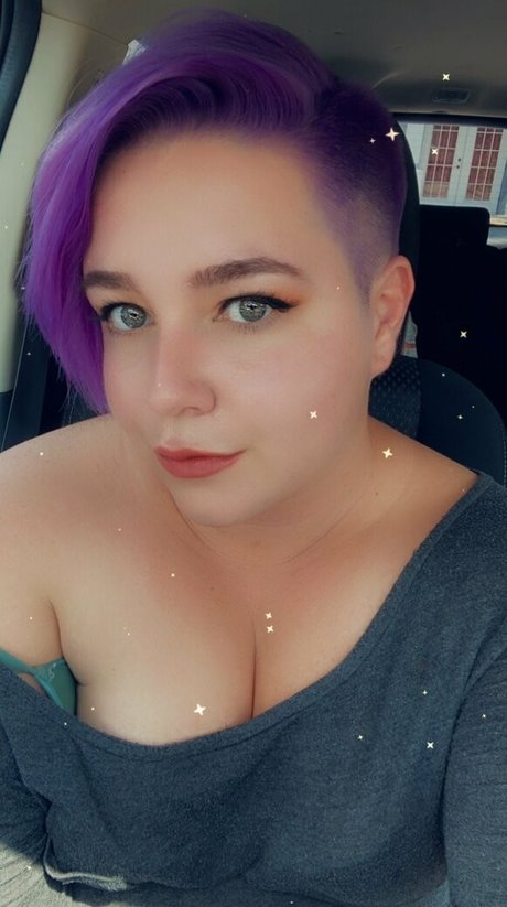 Unsupervisedhousewife