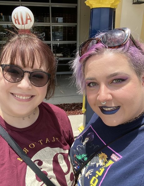 Unsupervisedhousewife