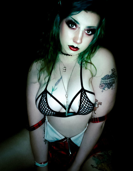 Sarahsuccubusfreepreview