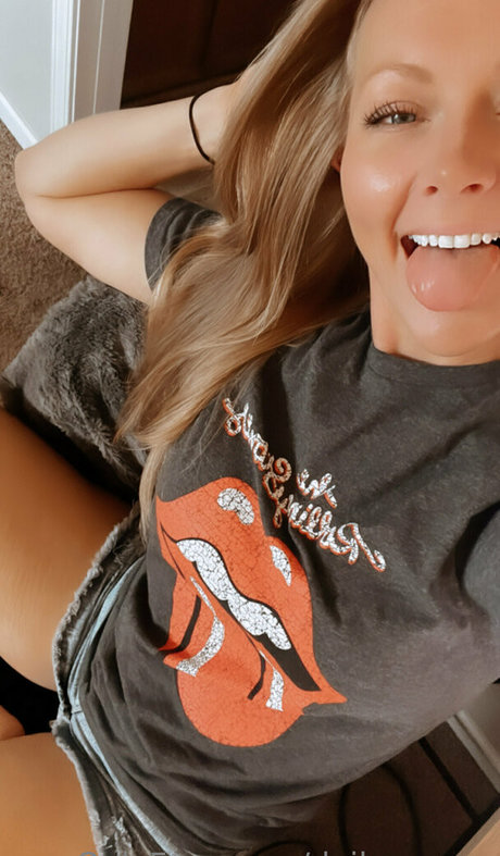 Nacktes geleaktes OnlyFans-Foto von Dailyserena