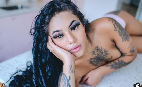 Valentina Naomi