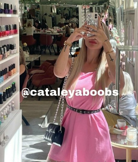 Cataleyaboobs