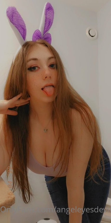 Angel Eyes Devil Thighs