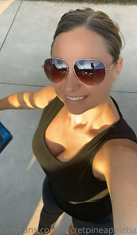 Secretpineapplebabe
