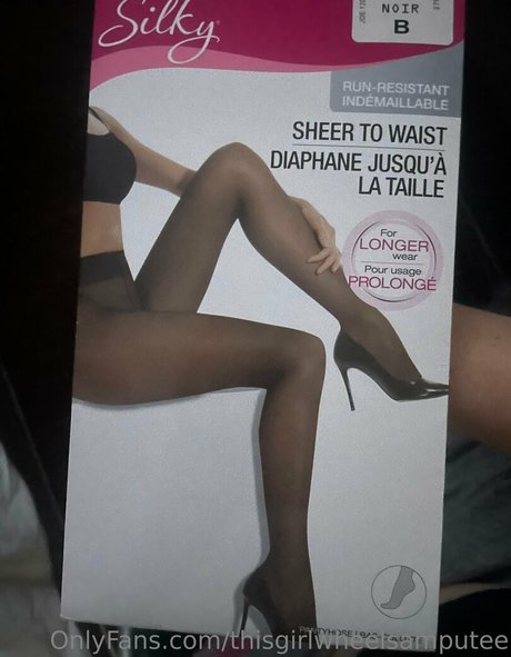 Thisgirlwheelsamputee