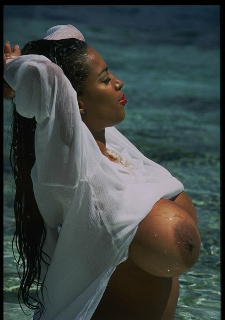 Angelique Dos Santos