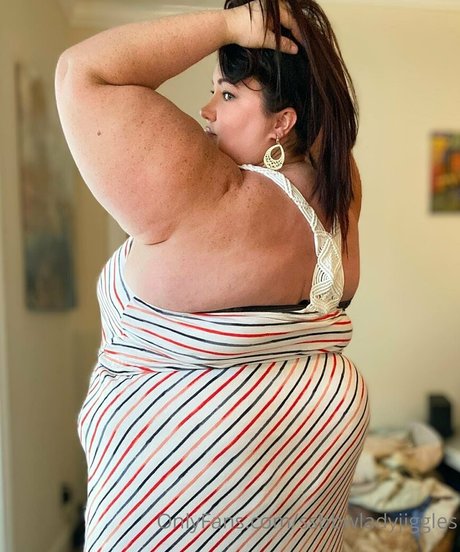 Ssbbwladyjiggles