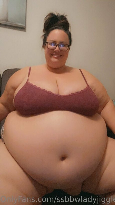 Ssbbwladyjiggles