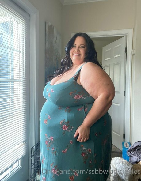 Ssbbwladyjiggles