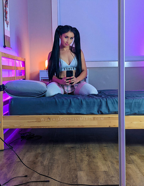Nacktes geleaktes OnlyFans-Foto von Worshipgoddessmercy