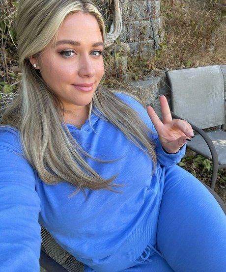 Nacktes geleaktes OnlyFans-Foto von Ellanabryan