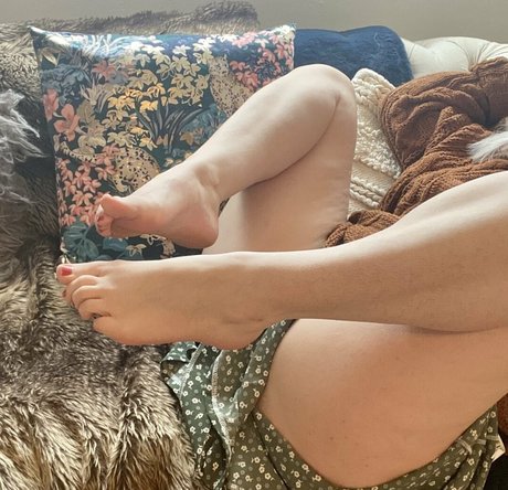 Lucyfeetandtoes