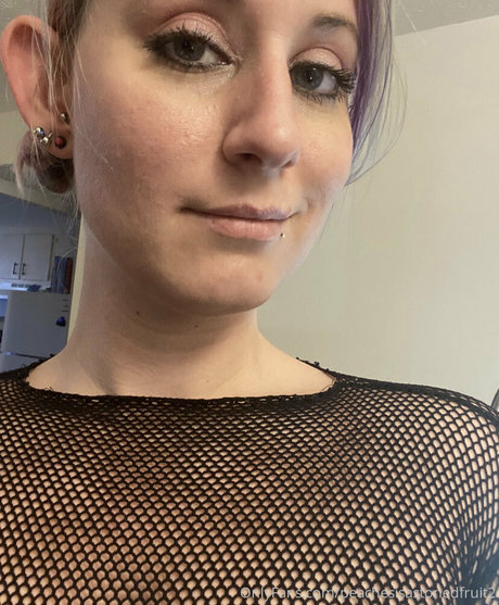 Peachesisastonedfruit2