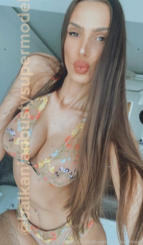 Balkanianbustysupermodel