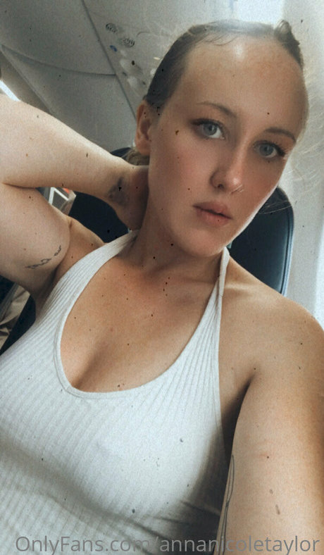 Annanicoletaylor