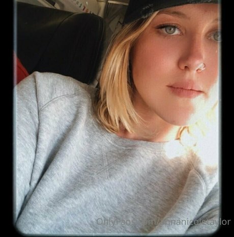 Annanicoletaylor