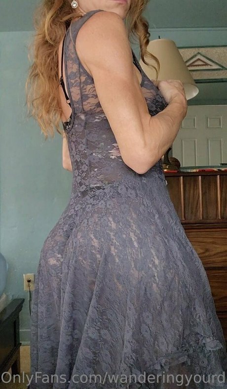 Nacktes geleaktes OnlyFans-Foto von Wanderingyourdaydreams