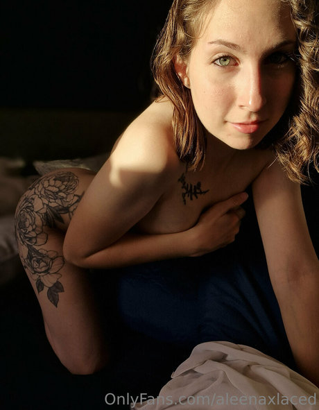 Aleenaxlaced