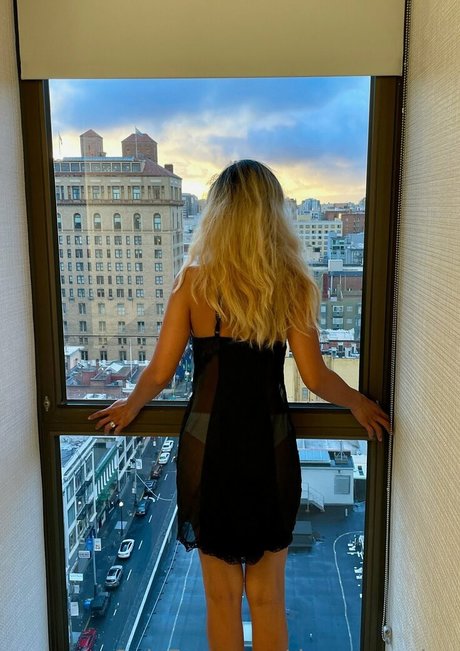 Nacktes geleaktes OnlyFans-Foto von Dreamymeige